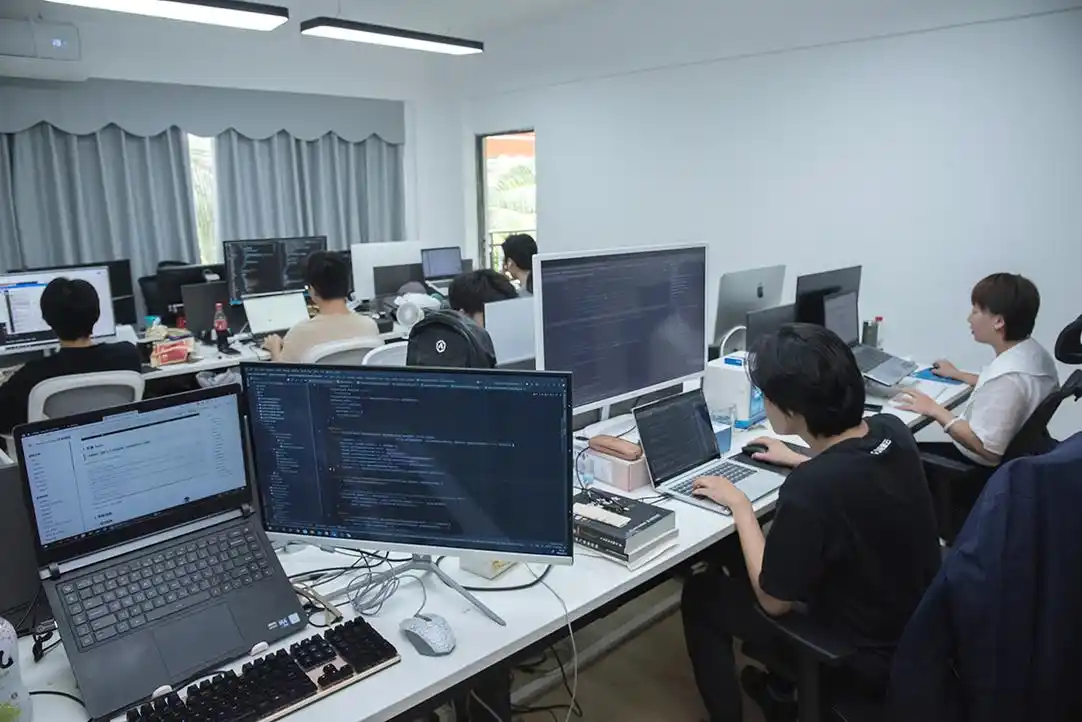 高校专业共建 亚星教育科技